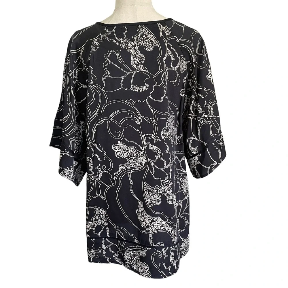 ELLIS & DEWEY Sz S Boxy fit top with short bell sleeves - Picture 4 of 9